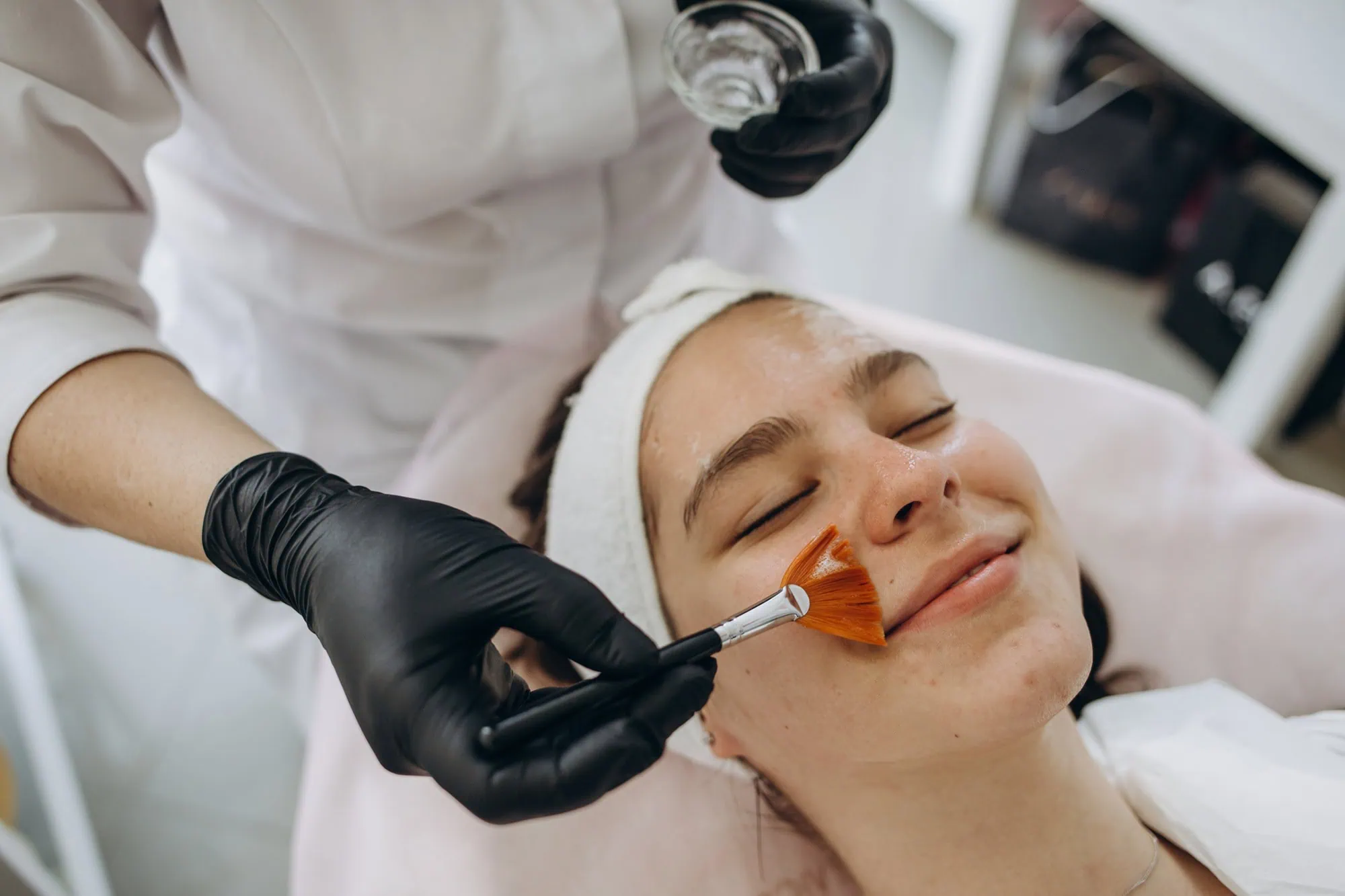 Chemical Peels in Maple Grove, MN | VI Peel For Skin